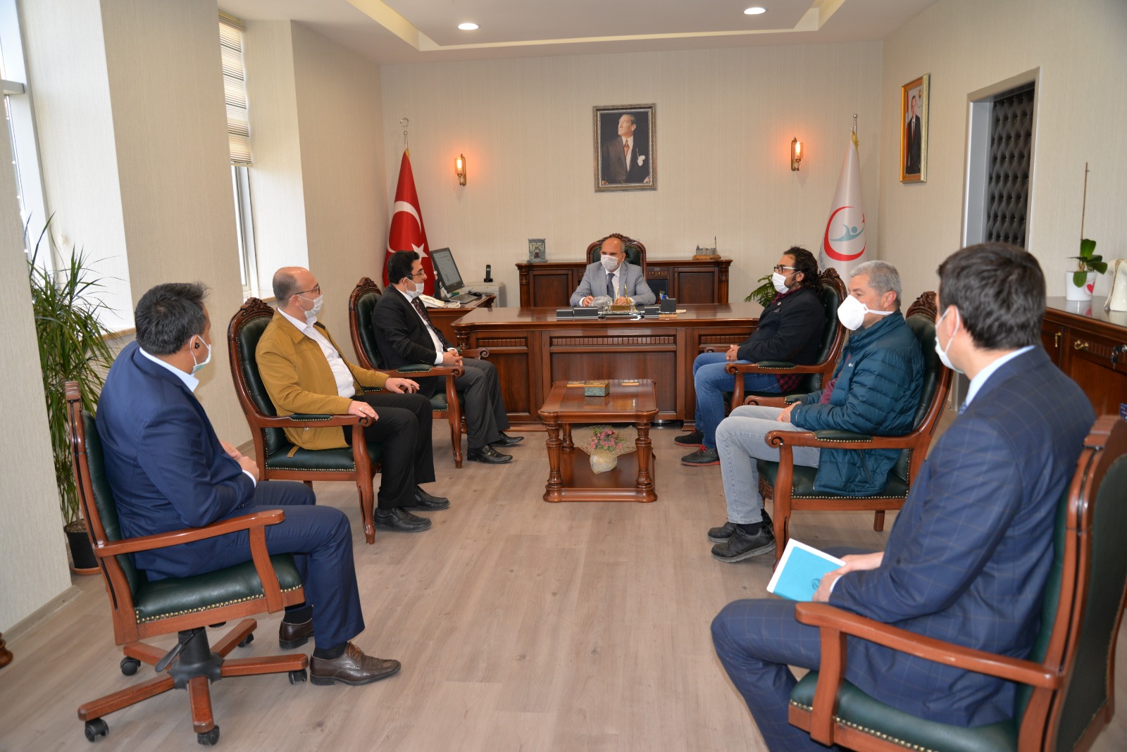 Sağlık Çalışanlarımızın Yanındayız Konya